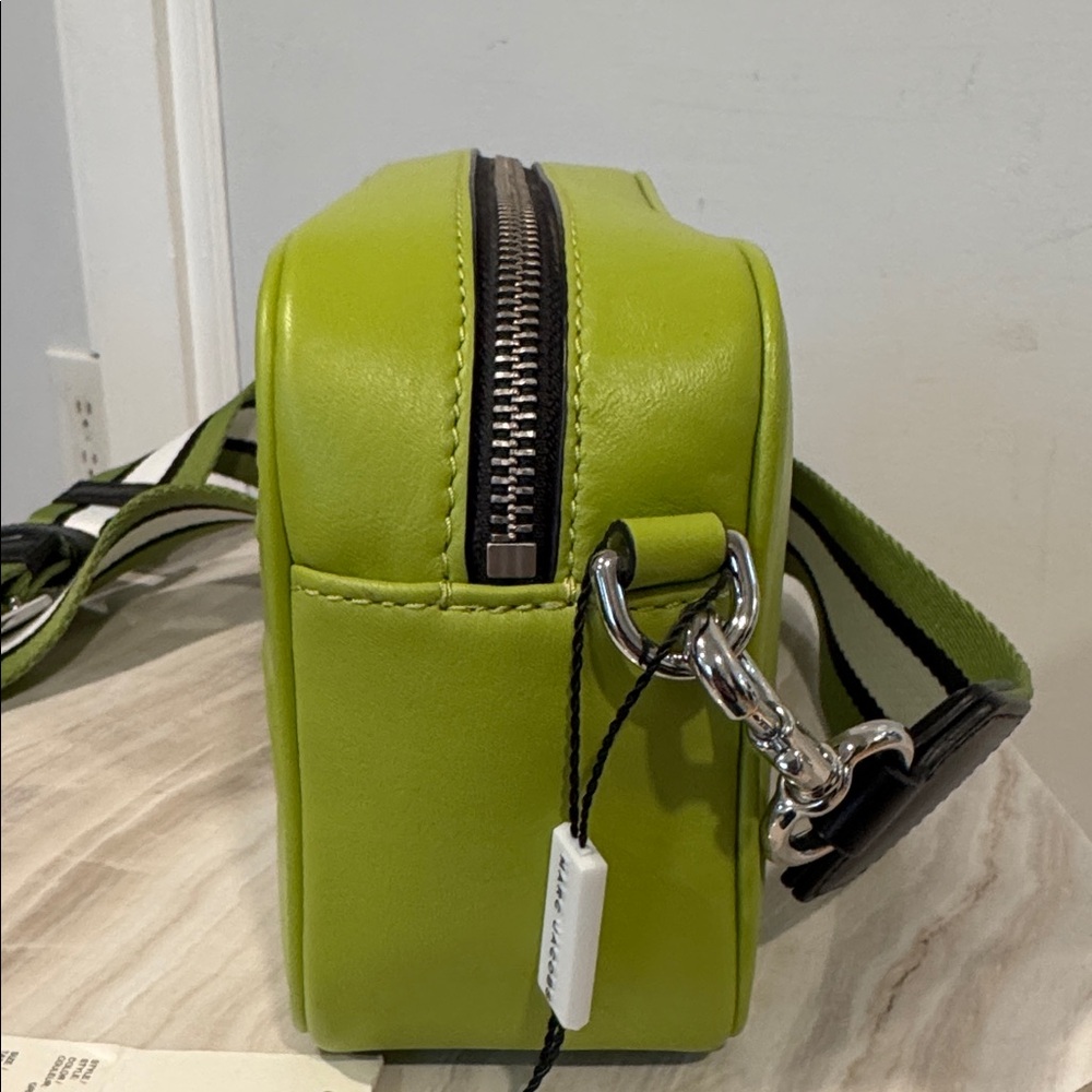 Marc Jacobs Flash Green Leather Camera Crossbody Bag - Picture 6 of 17